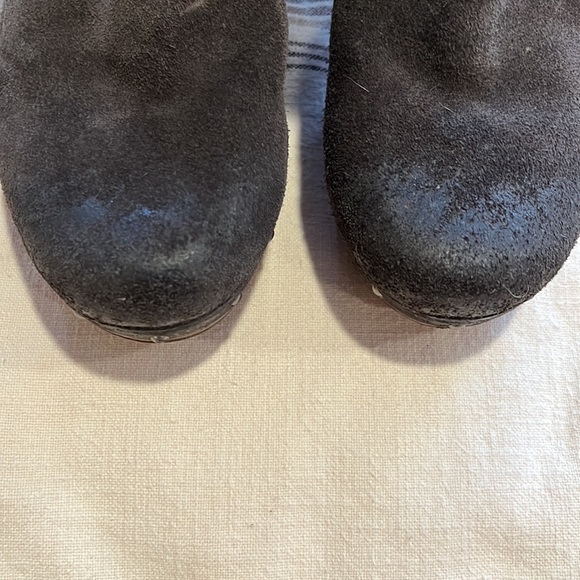 UGG Gray Sherpa Lined Lynne’s Clog Boot - Size 7 - Picture 9 of 10